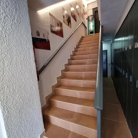 Avanti Pas De La Casa